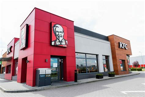 kfc 영업시간, 그리고 시간을 초월한 맛의 여정